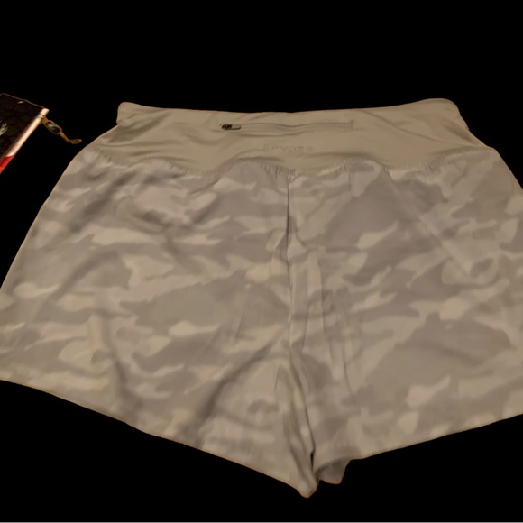 SAVE $38….Spyder Active Shorts - Picture 5 of 8